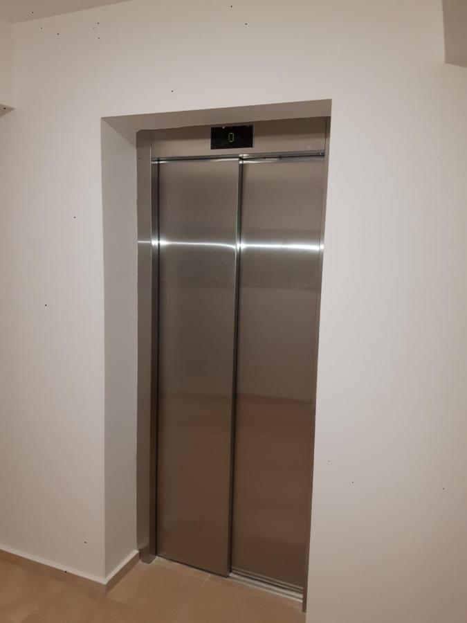Apartmant Melinda M16 Daire Braşov Dış mekan fotoğraf